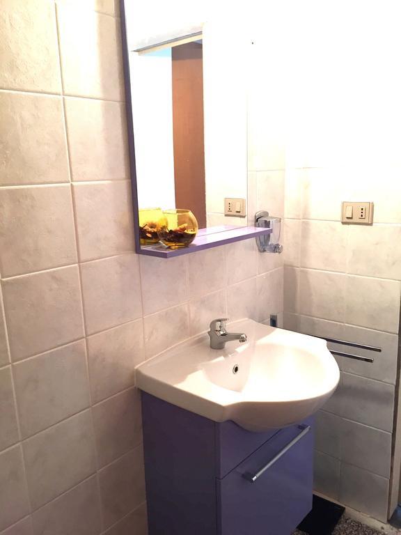 Bed 'N Books Bed and Breakfast Sassari Rum bild