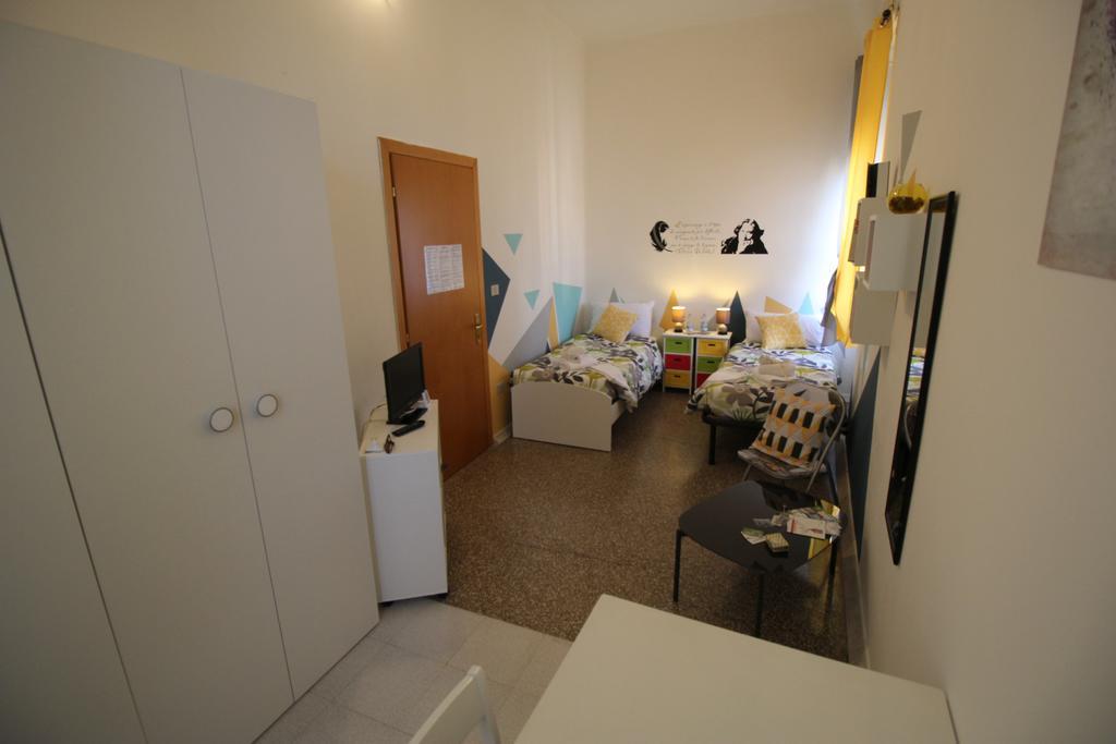 Bed 'N Books Bed and Breakfast Sassari Exteriör bild