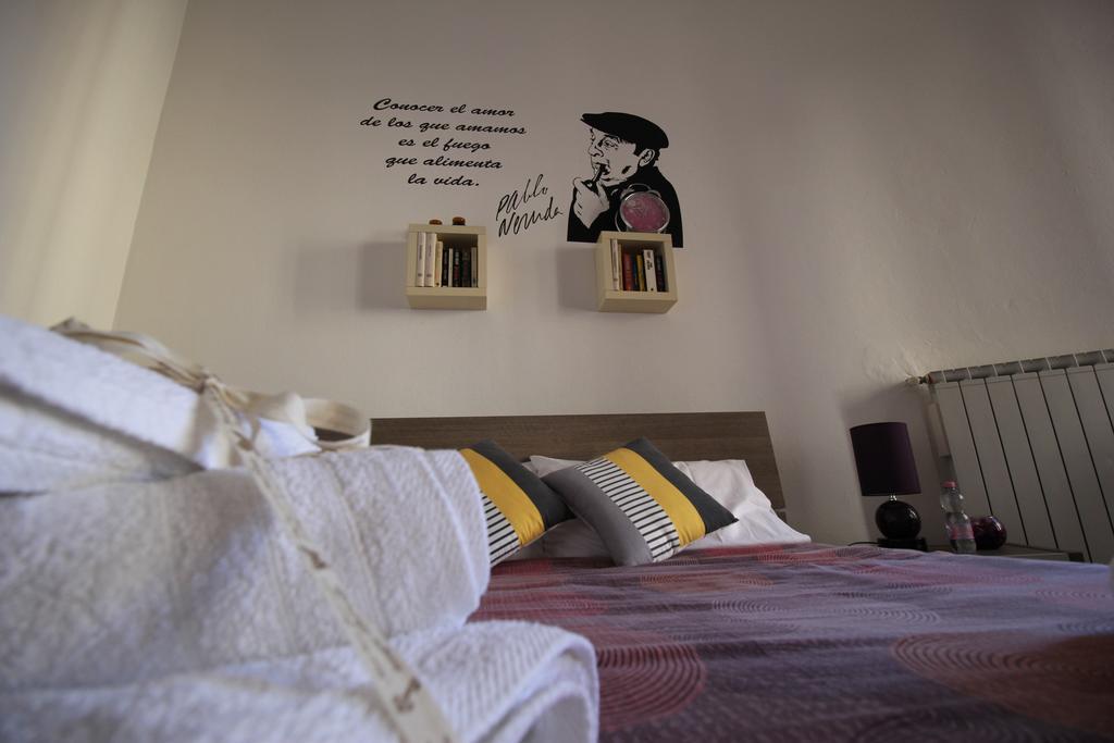 Bed 'N Books Bed and Breakfast Sassari Exteriör bild