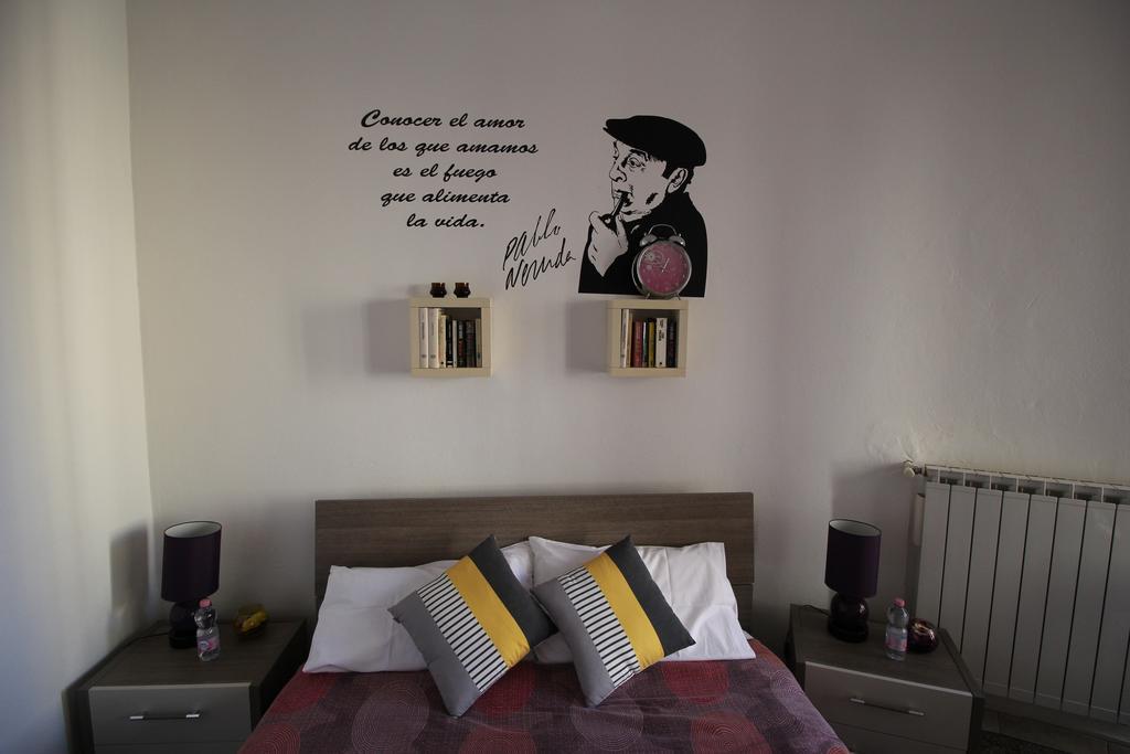 Bed 'N Books Bed and Breakfast Sassari Exteriör bild