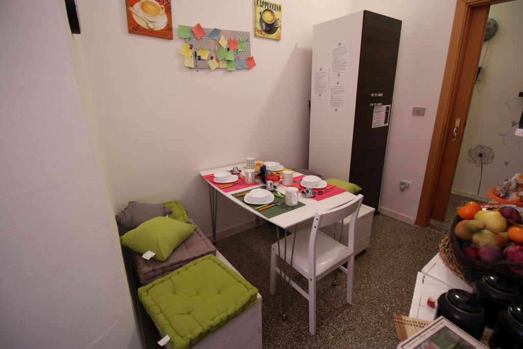 Bed 'N Books Bed and Breakfast Sassari Exteriör bild
