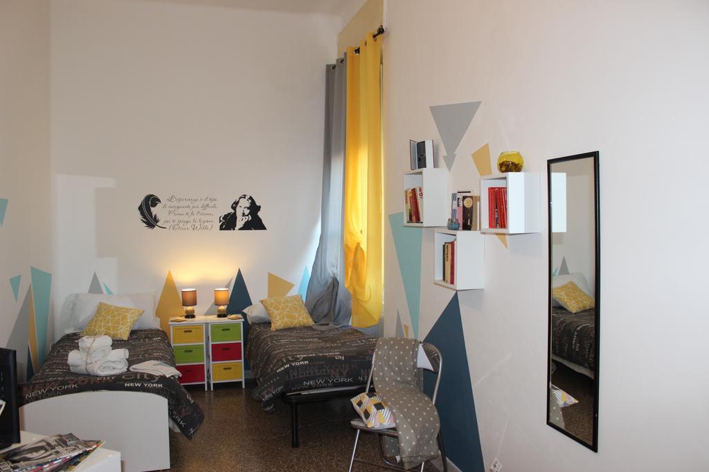 Bed 'N Books Bed and Breakfast Sassari Exteriör bild